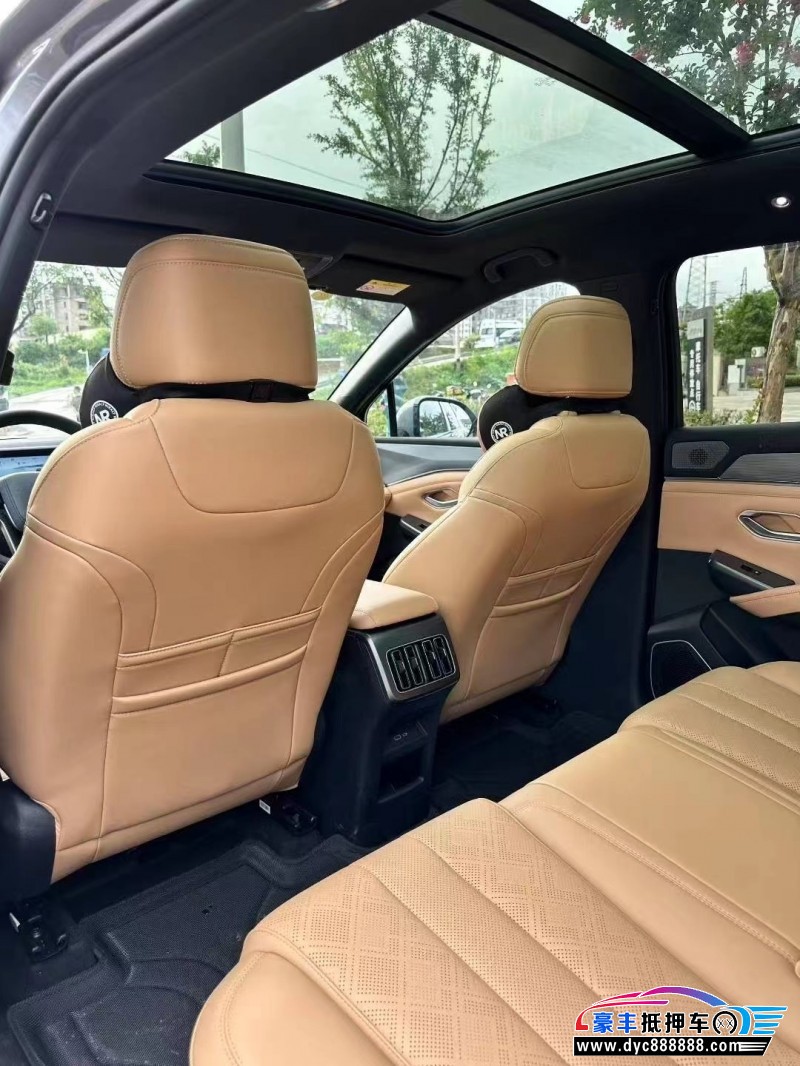 25年比亚迪宋轿车抵押车出售