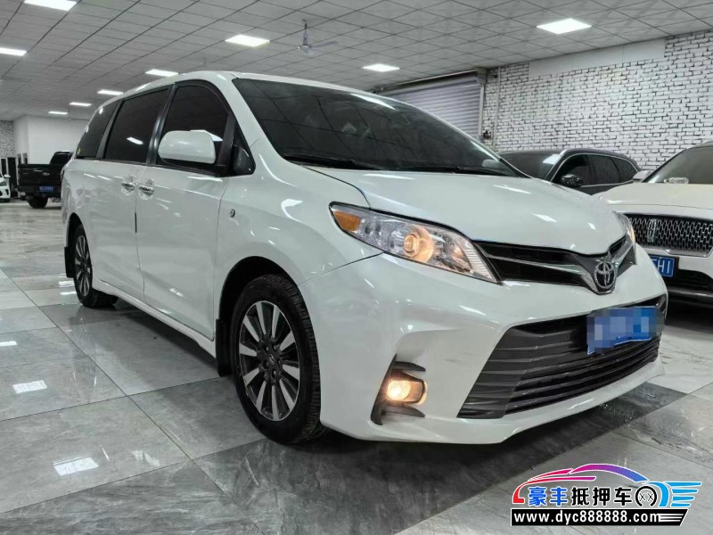 20年丰田塞纳轿车抵押车出售