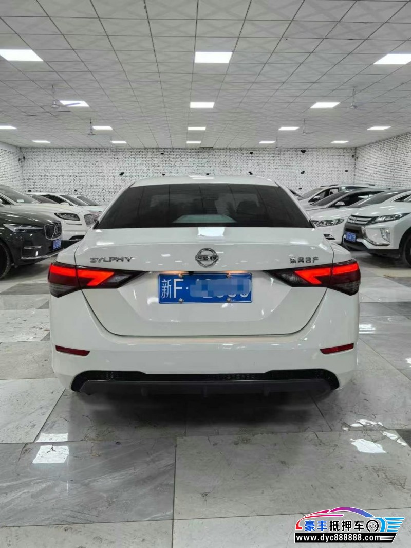 22年日产轩逸轿车抵押车出售