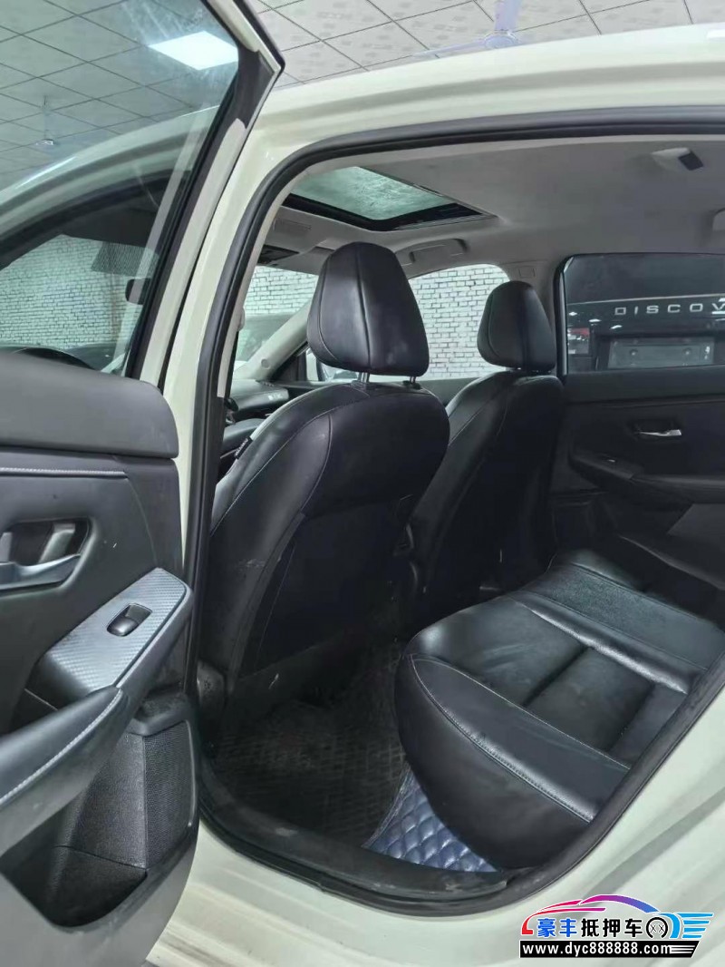 22年日产轩逸轿车抵押车出售