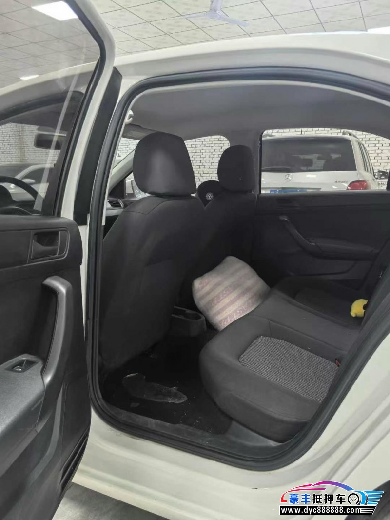 19年大众桑塔纳轿车抵押车出售