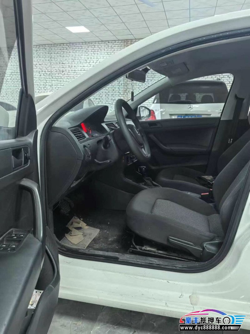 19年大众桑塔纳轿车抵押车出售