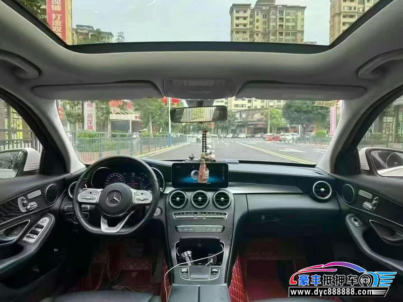 19年奔驰C轿车抵押车出售