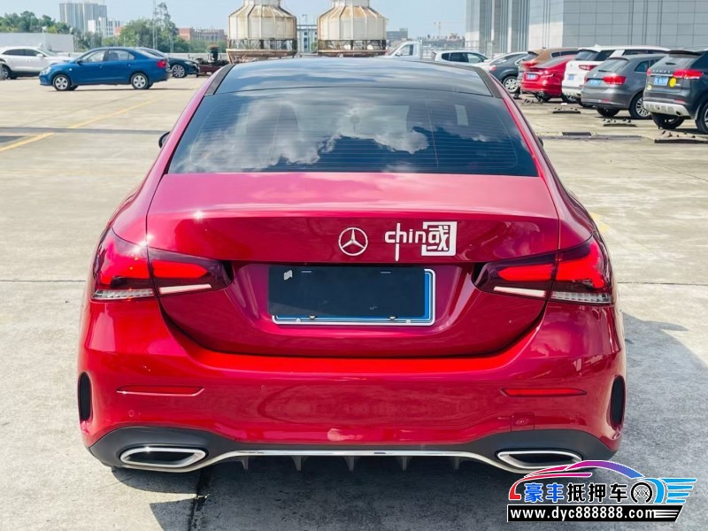 20年奔驰A轿车抵押车出售