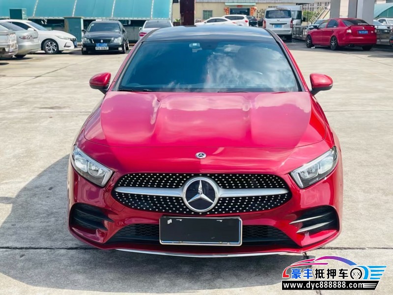 20年奔驰A轿车抵押车出售
