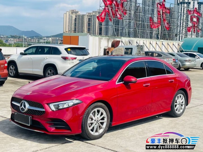 20年奔驰A轿车抵押车出售