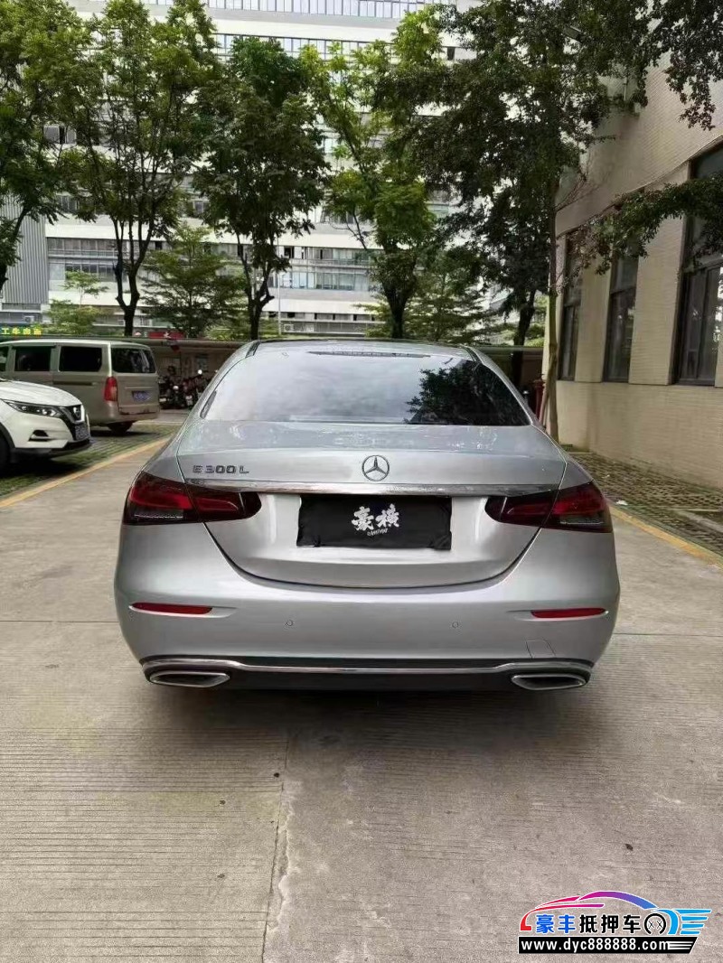 21年奔驰E轿车抵押车出售