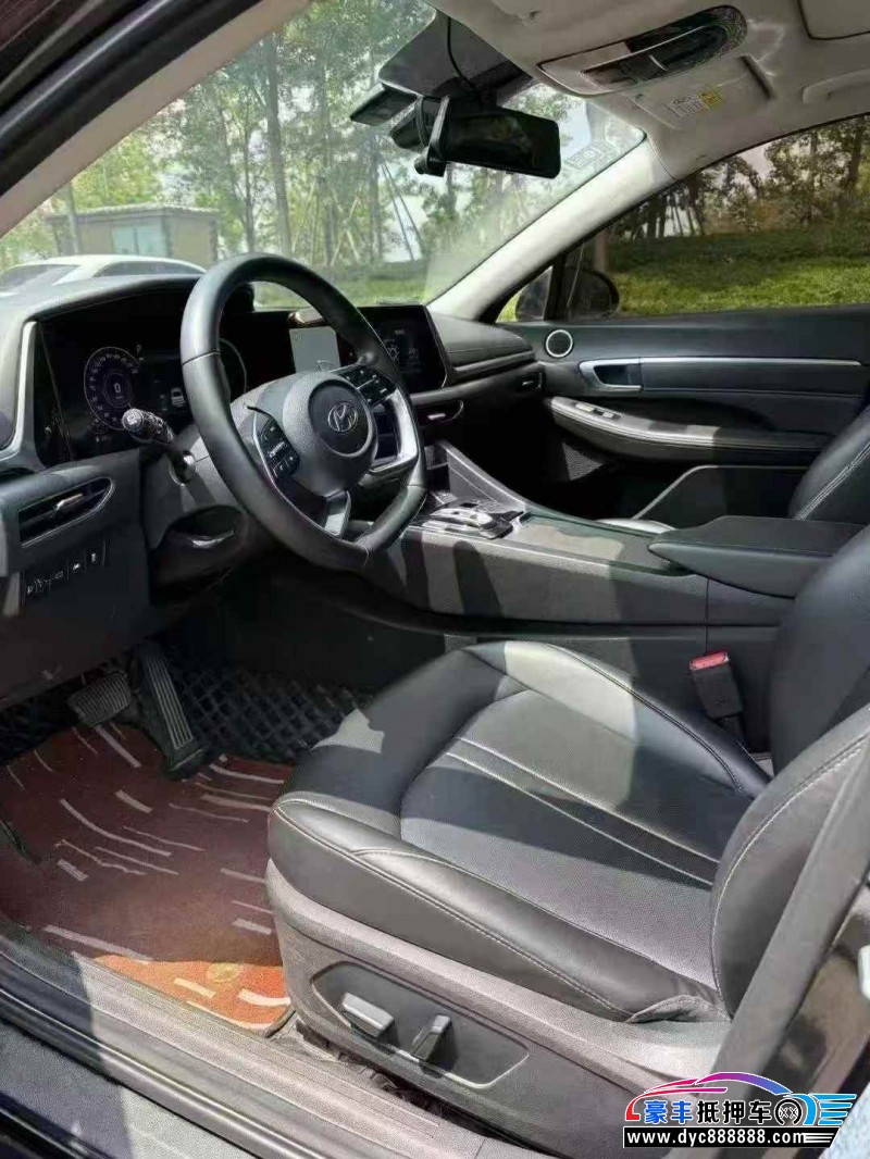 20年现代索纳塔轿车抵押车出售