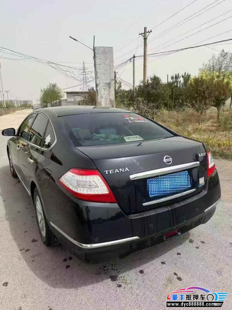 12年日产天籁轿车抵押车出售