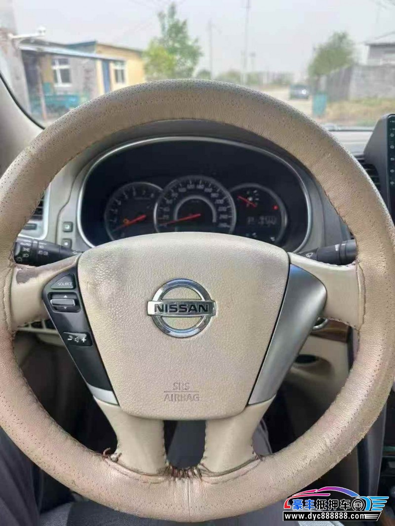 12年日产天籁轿车抵押车出售