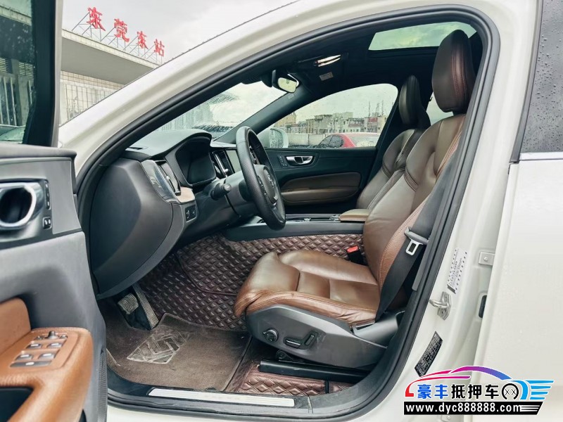 21年沃尔沃XC60轿车抵押车出售