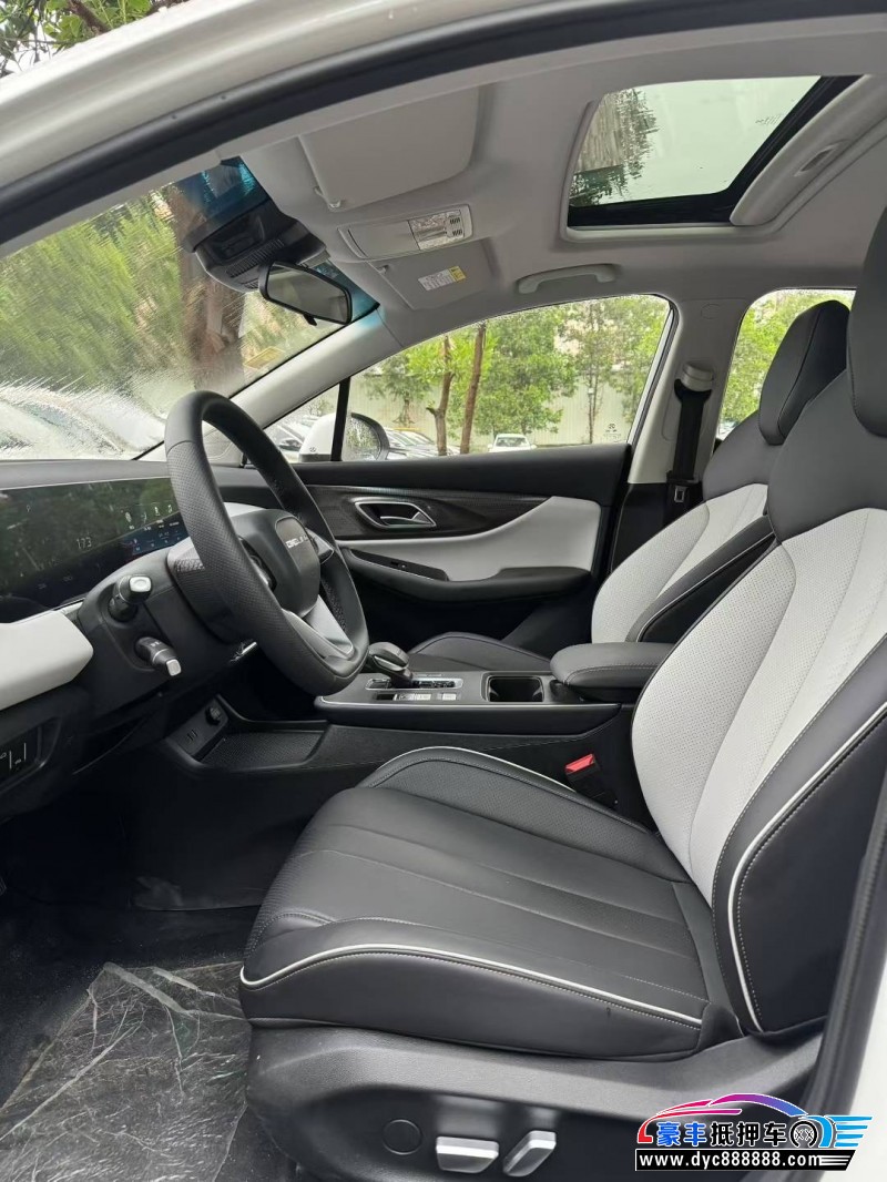 25年北汽新能源EU系列轿车抵押车出售