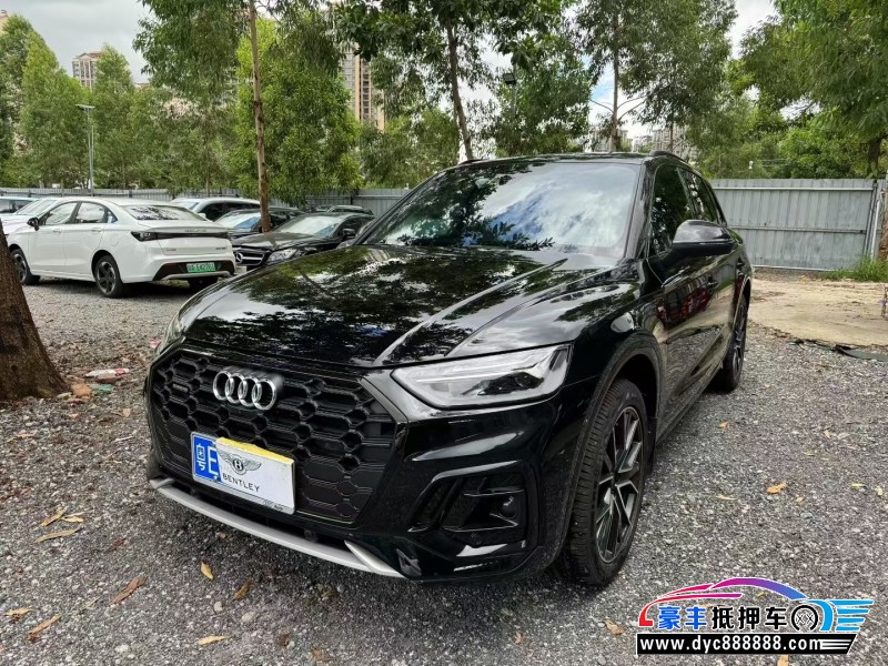 23年奥迪Q5轿车抵押车出售