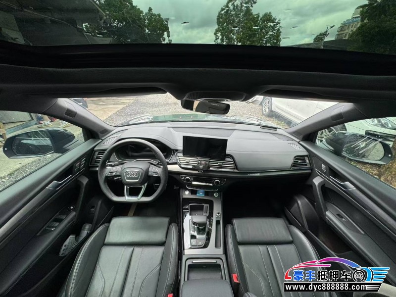 23年奥迪Q5轿车抵押车出售