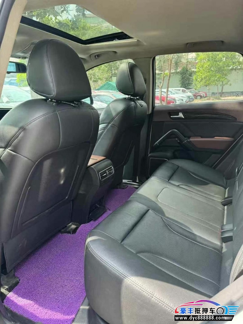 18年众泰T600轿车抵押车出售