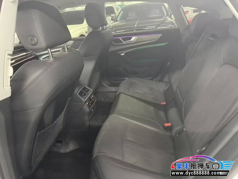 24年奥迪A7轿车抵押车出售