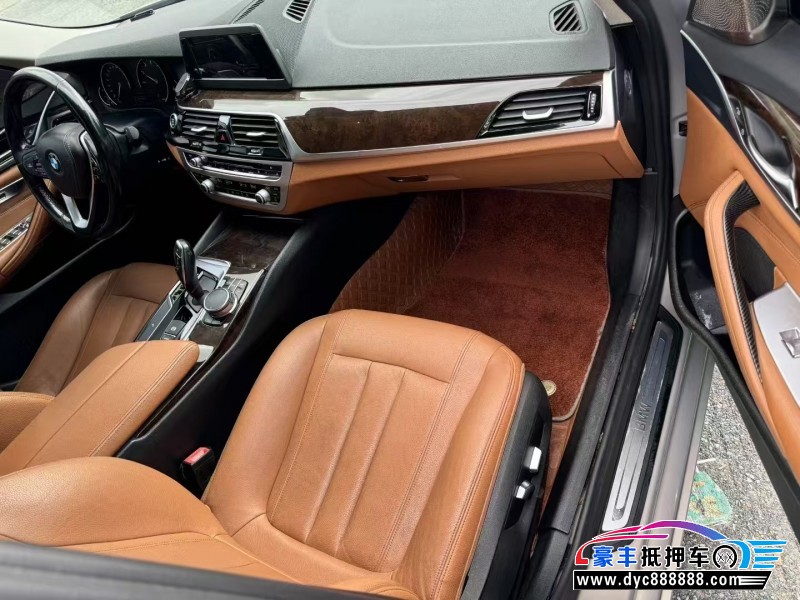 18年宝马5系轿车抵押车出售
