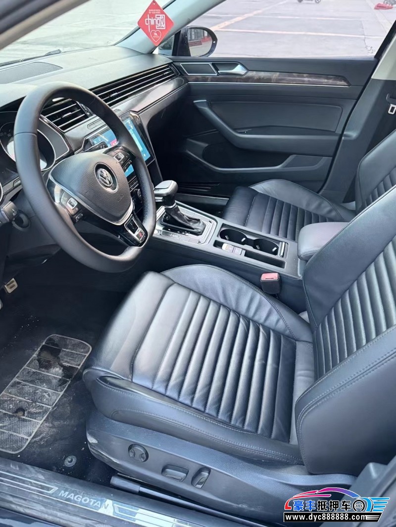 19年大众迈腾轿车抵押车出售