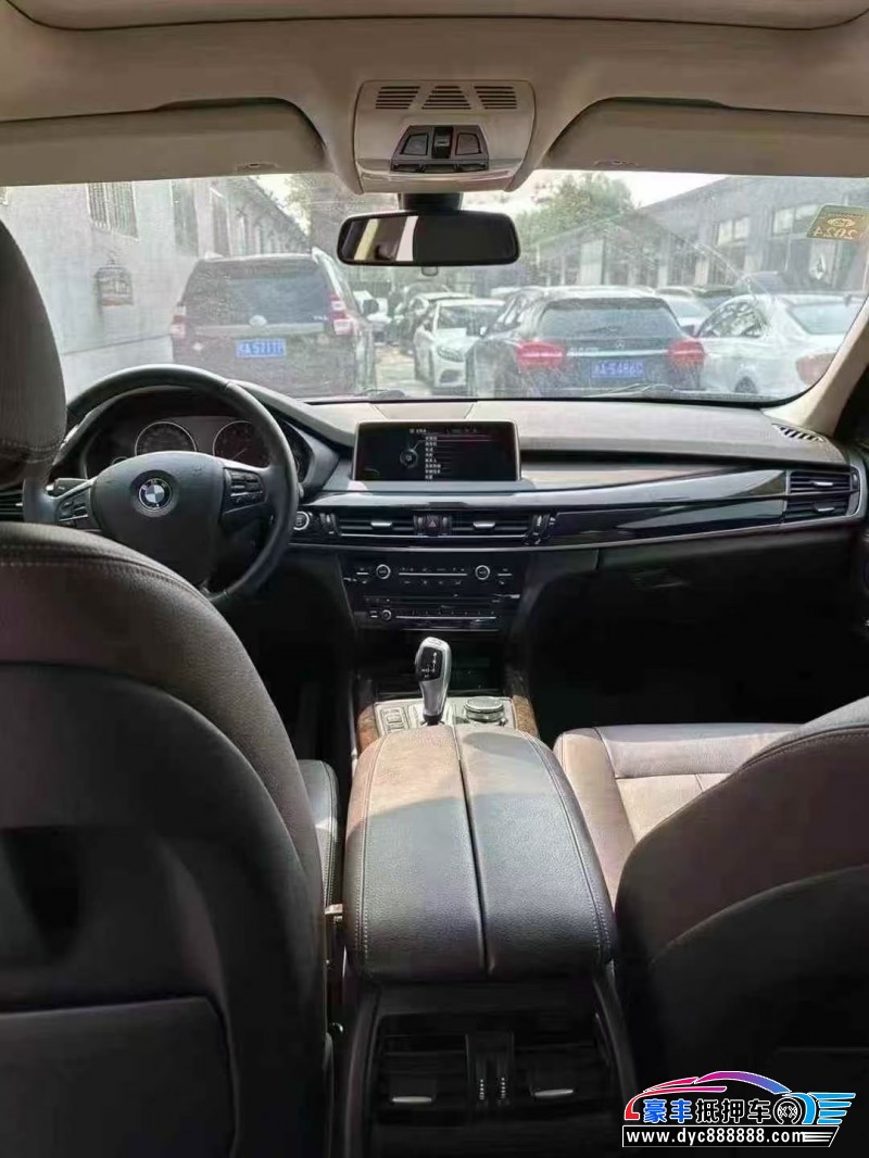 16年宝马X5轿车抵押车出售