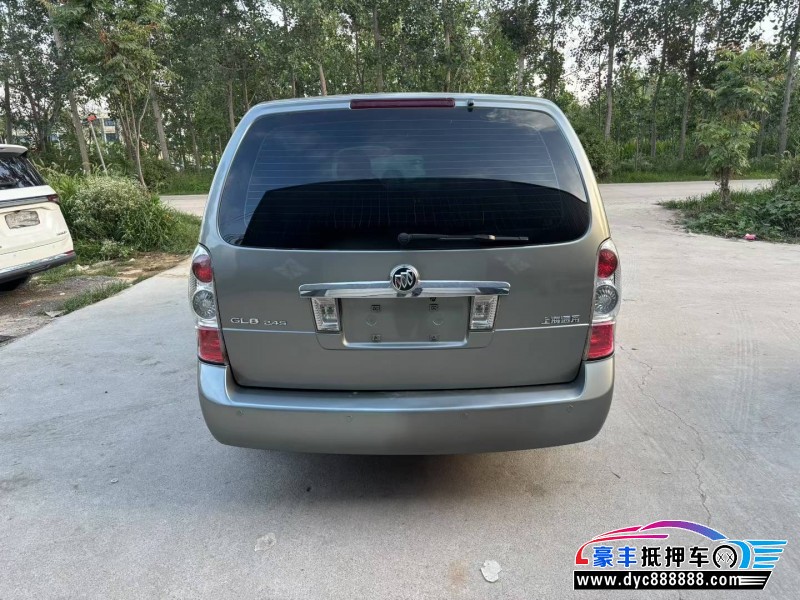 17年别克GL8轿车抵押车出售