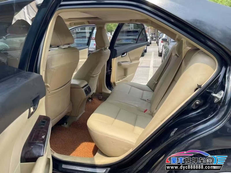 15年丰田凯美瑞轿车抵押车出售