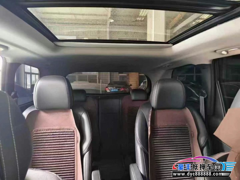 19年上汽大通G50轿车抵押车出售