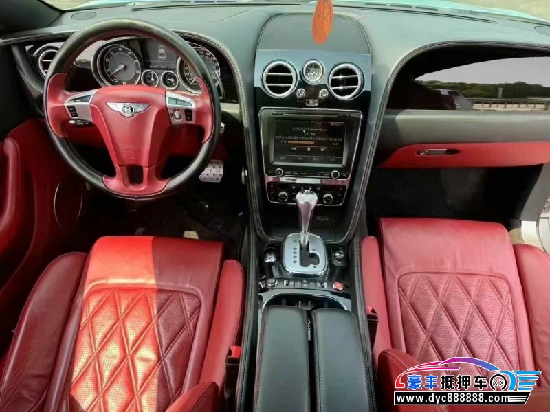 13年宾利欧陆轿车抵押车出售