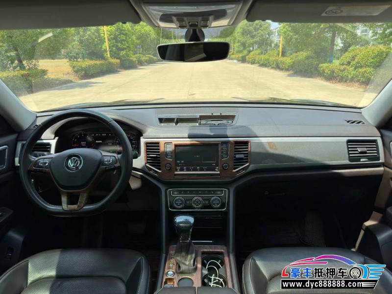 18年大众途昂轿车抵押车出售