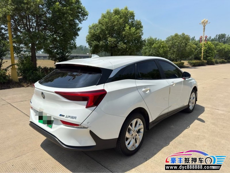 24年别克微蓝轿车抵押车出售