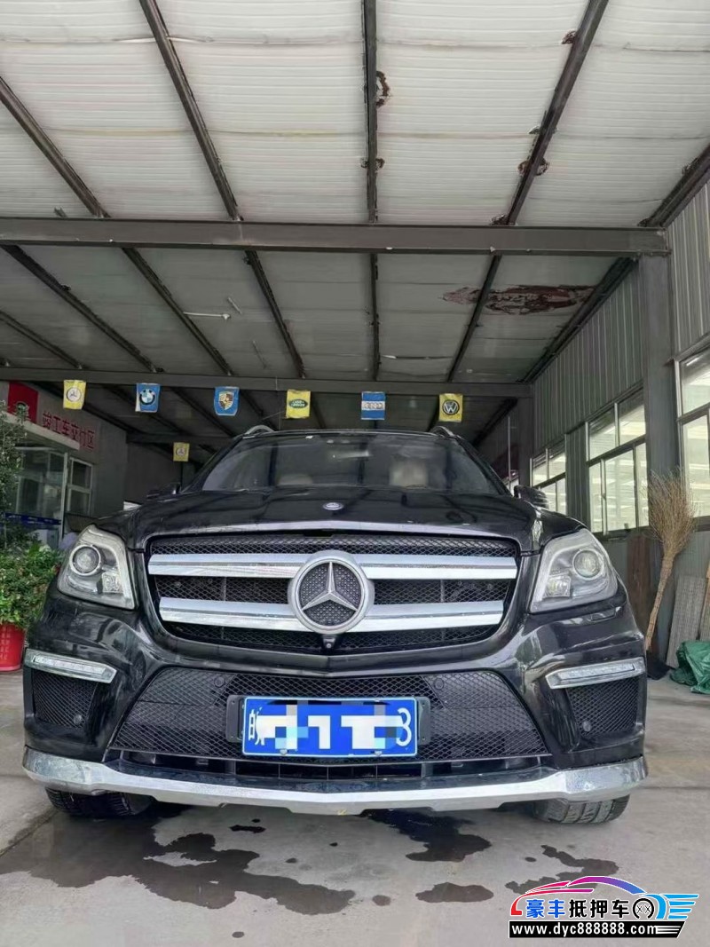 13年奔驰GL轿车抵押车出售