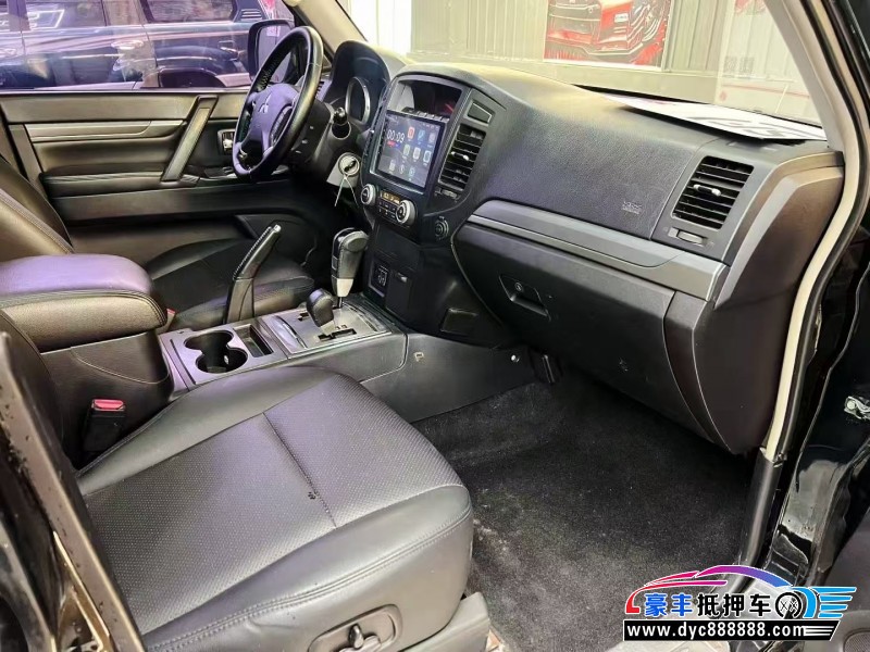 08年三菱帕杰罗轿车抵押车出售