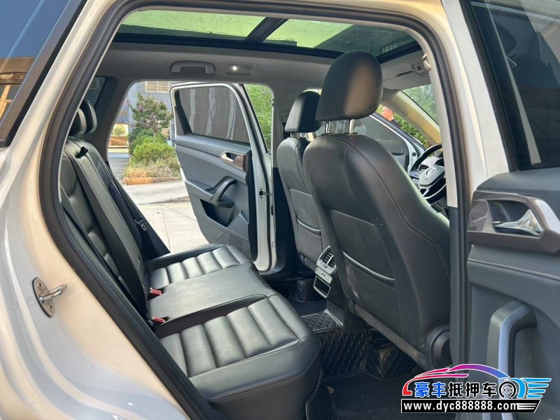 19年大众途岳轿车抵押车出售