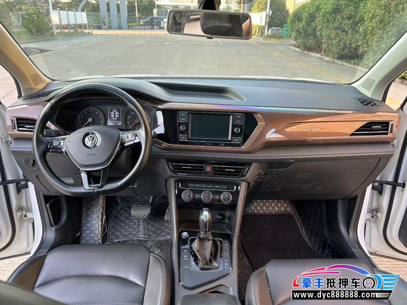 19年大众途岳轿车抵押车出售