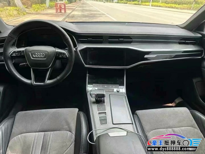 19年奥迪A6L轿车抵押车出售