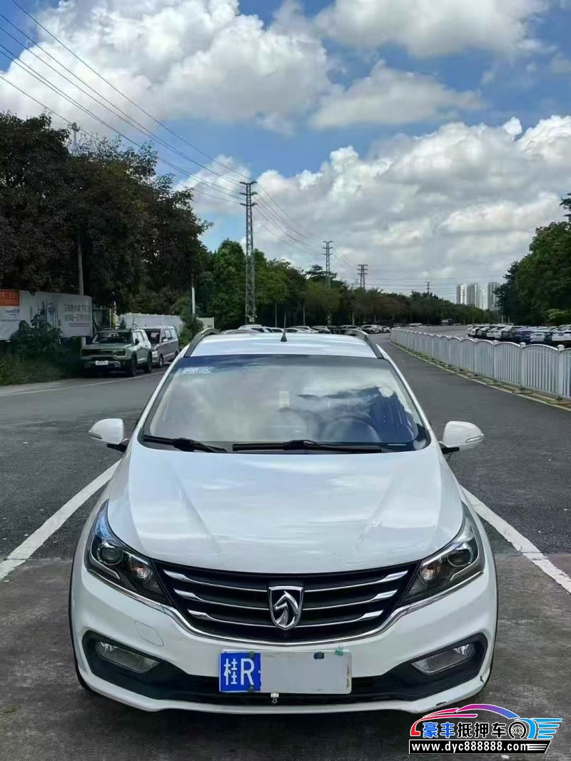 19年宝骏310轿车抵押车出售