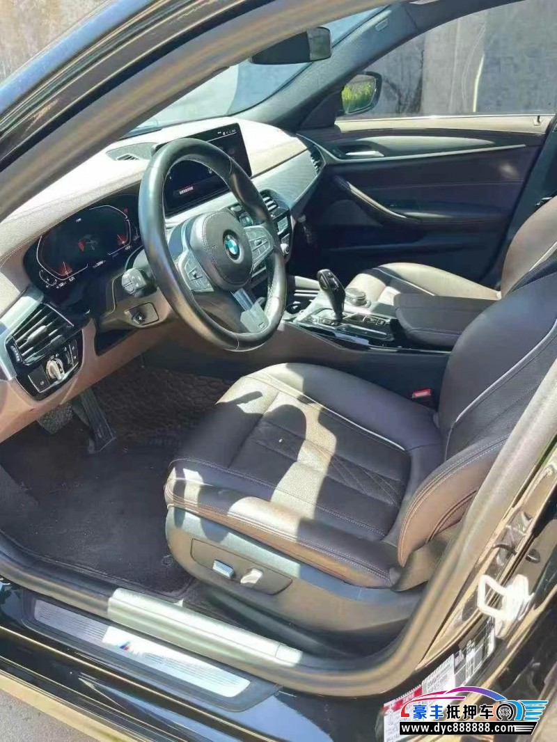 23年宝马5系轿车抵押车出售