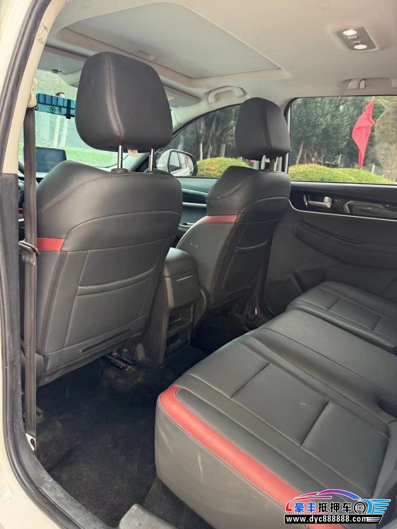 23年东风风行T5轿车抵押车出售