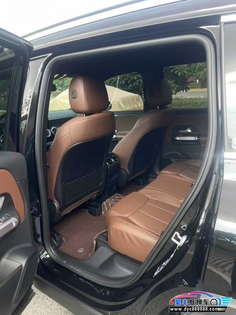 23年奔驰GLB轿车抵押车出售