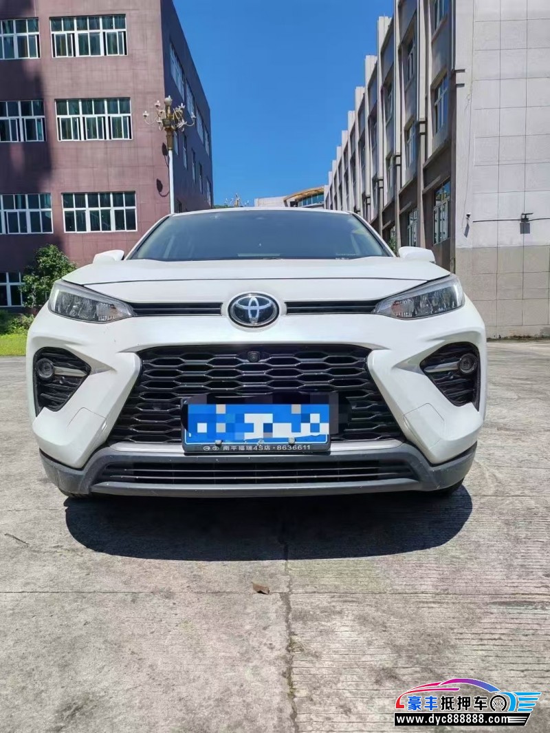 22年丰田威兰达轿车抵押车出售