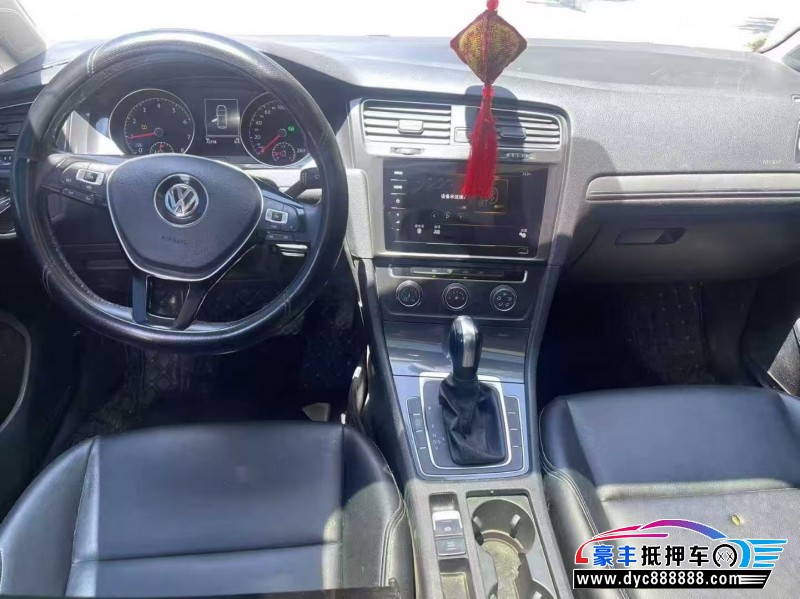 20年大众高尔夫轿车抵押车出售