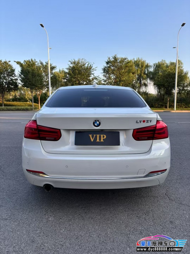 15年宝马3系轿车抵押车出售