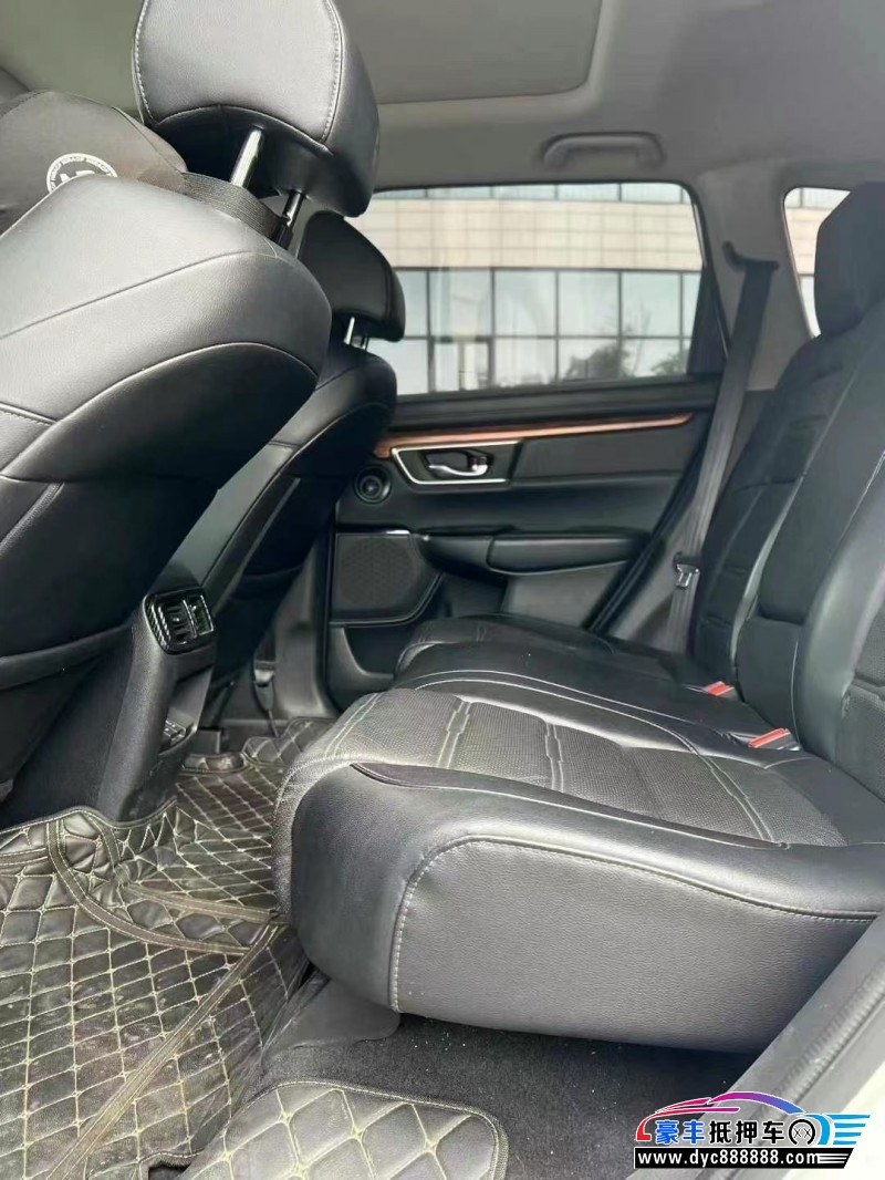 17年本田CR-V轿车抵押车出售