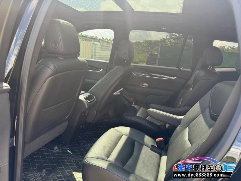 22年凯迪拉克xt6轿车抵押车出售