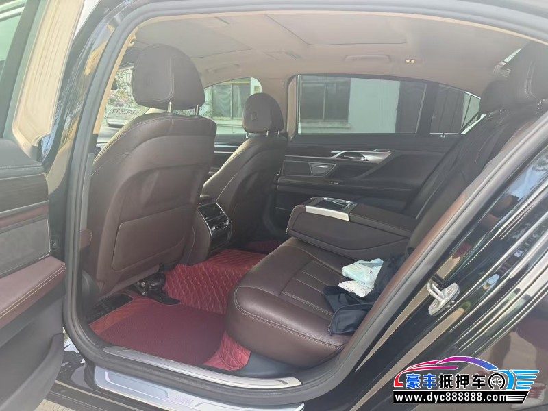 17年宝马7系轿车抵押车出售