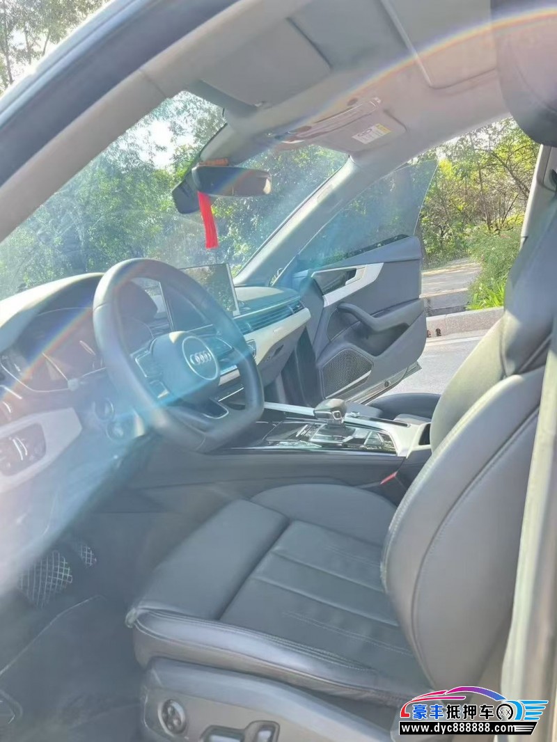 24年奥迪A5轿车抵押车出售