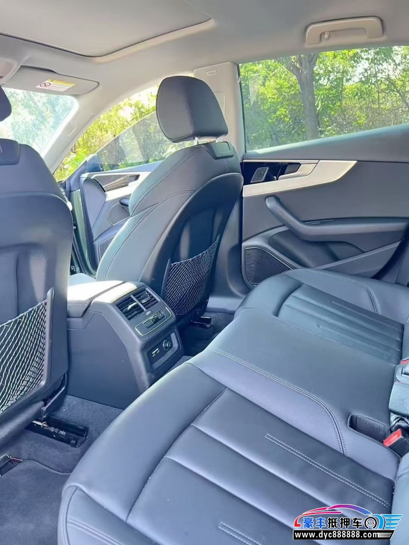 24年奥迪A5轿车抵押车出售