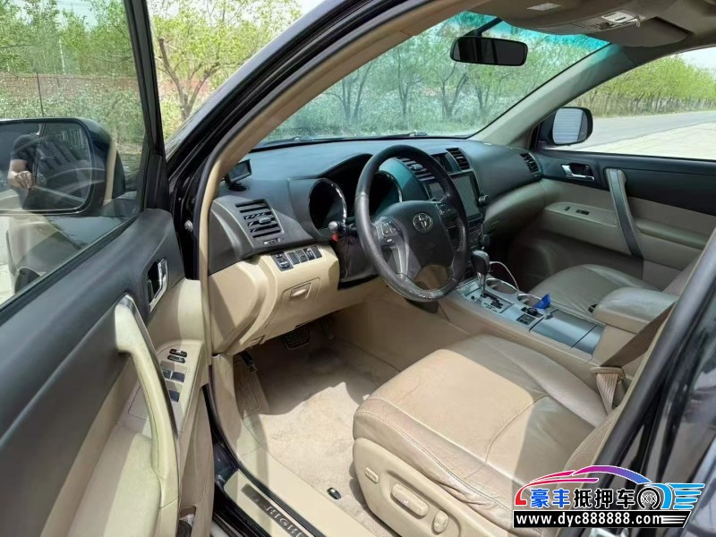 11年丰田汉兰达轿车抵押车出售