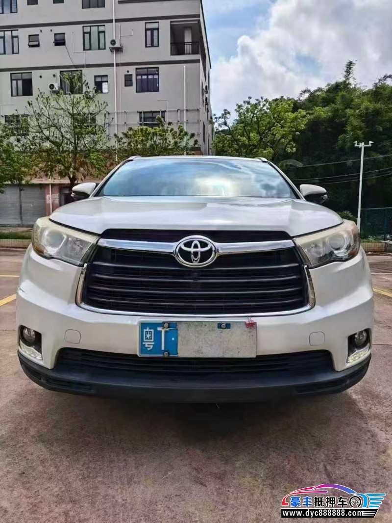16年丰田汉兰达轿车抵押车出售