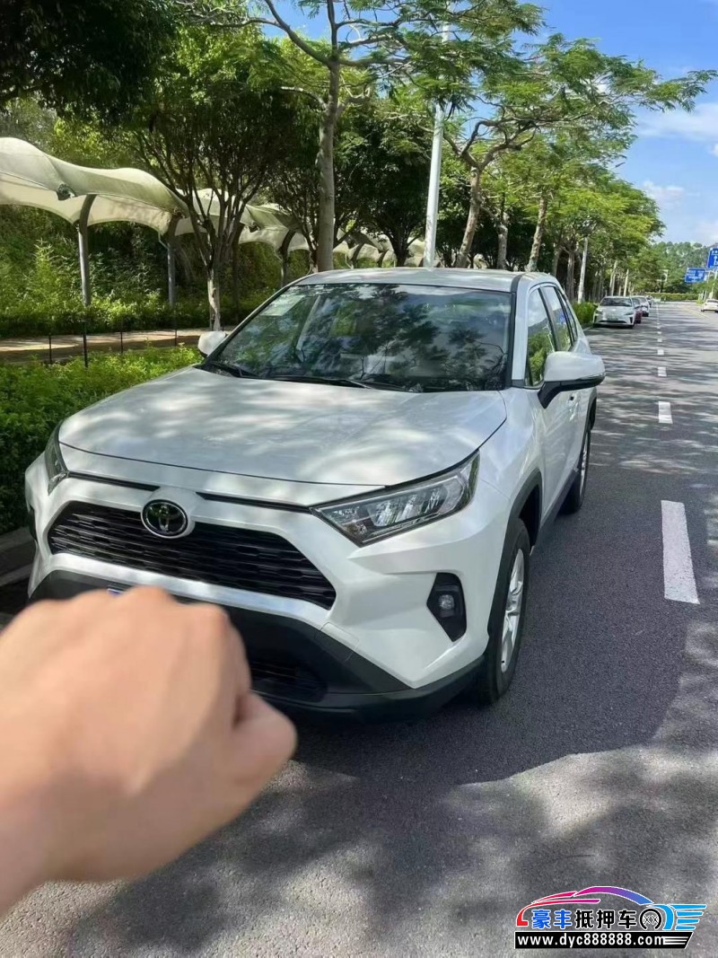 25年丰田RAV4轿车抵押车出售
