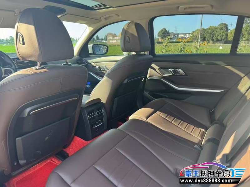 20年宝马3系轿车抵押车出售